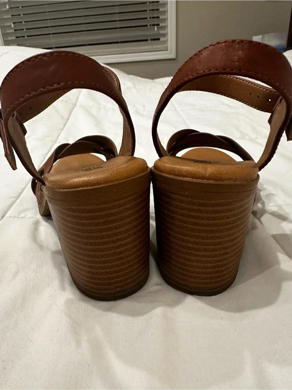 White Mountain Brown Strappy Faux Leather Sandals